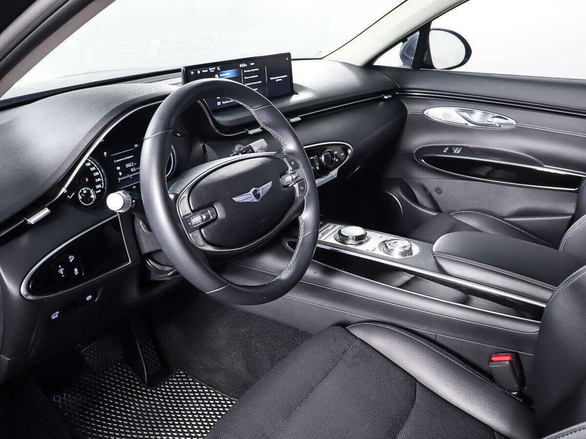 Купить Genesis GV70 с пробегом. Фото: #11