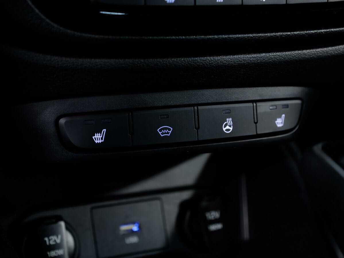 Купить Hyundai Solaris с пробегом. Фото: #15