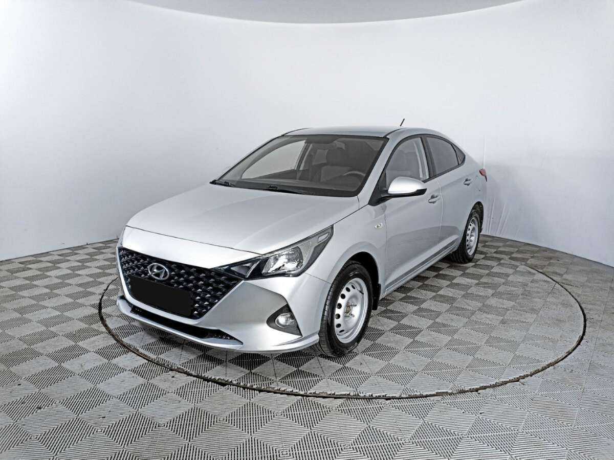 Купить Hyundai Solaris с пробегом. Фото: #0