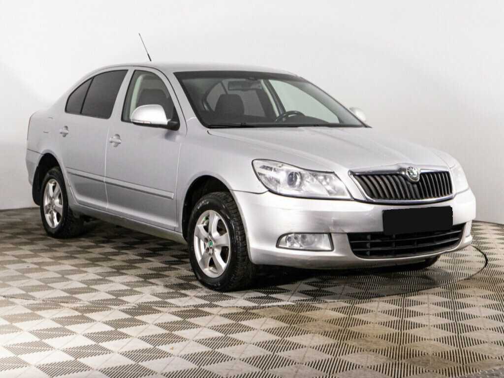Купить Skoda Octavia с пробегом. Фото: #2