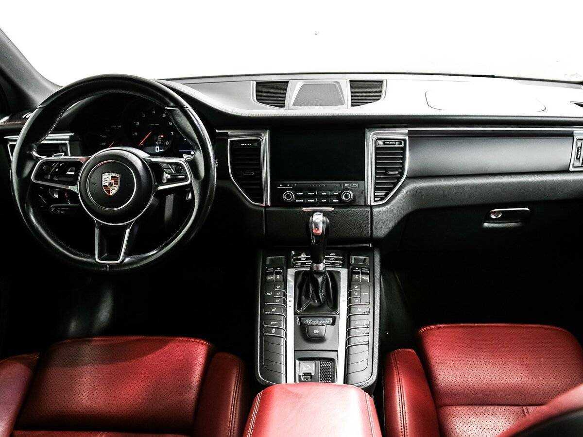 Купить Porsche Macan с пробегом. Фото: #10
