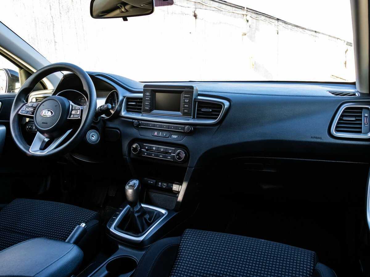 Купить Kia Ceed с пробегом. Фото: #6
