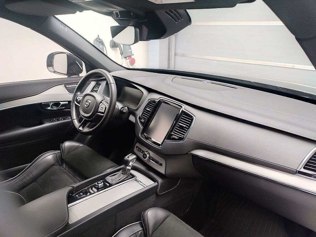 Купить Volvo XC90 с пробегом. Фото: #5