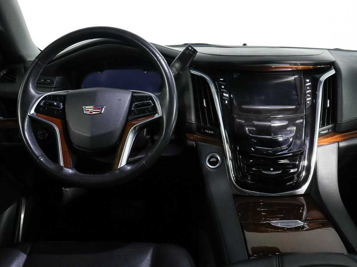 Купить Cadillac Escalade с пробегом. Фото: #8