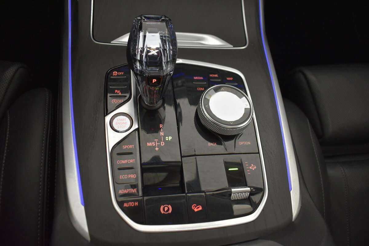 Купить BMW X7 с пробегом. Фото: #26