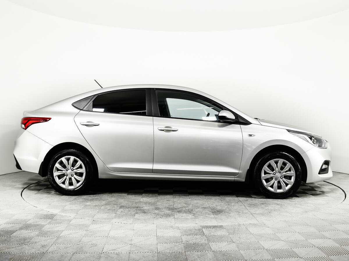 Купить Hyundai Solaris с пробегом. Фото: #3