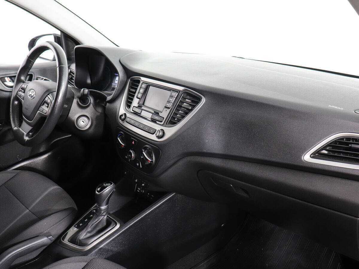 Купить Hyundai Solaris с пробегом. Фото: #9