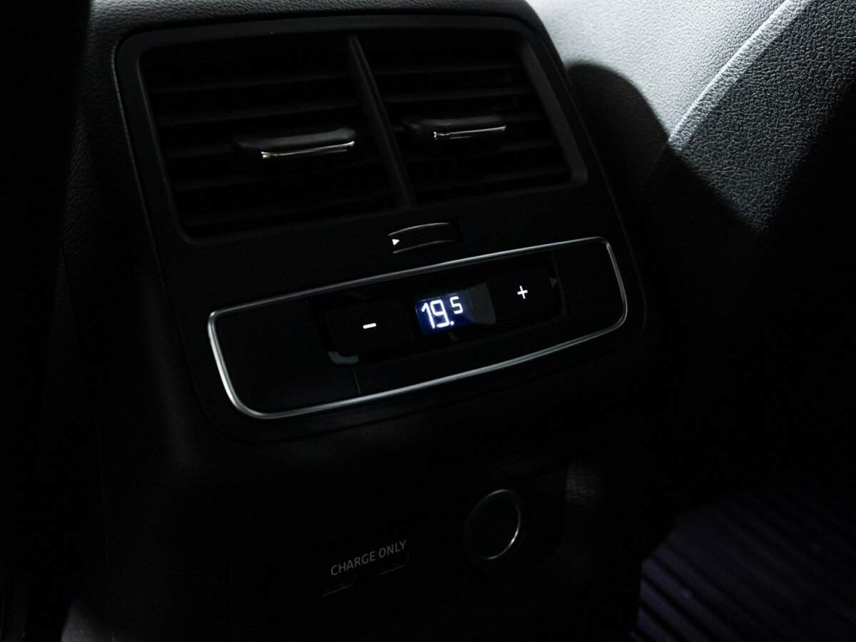 Купить Audi A4 с пробегом. Фото: #19