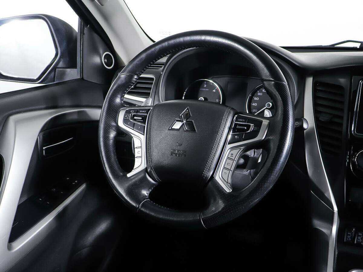 Купить Mitsubishi Pajero Sport с пробегом. Фото: #16