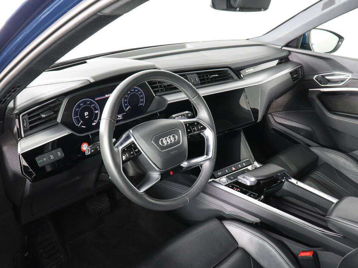 Купить Audi e-tron с пробегом. Фото: #8