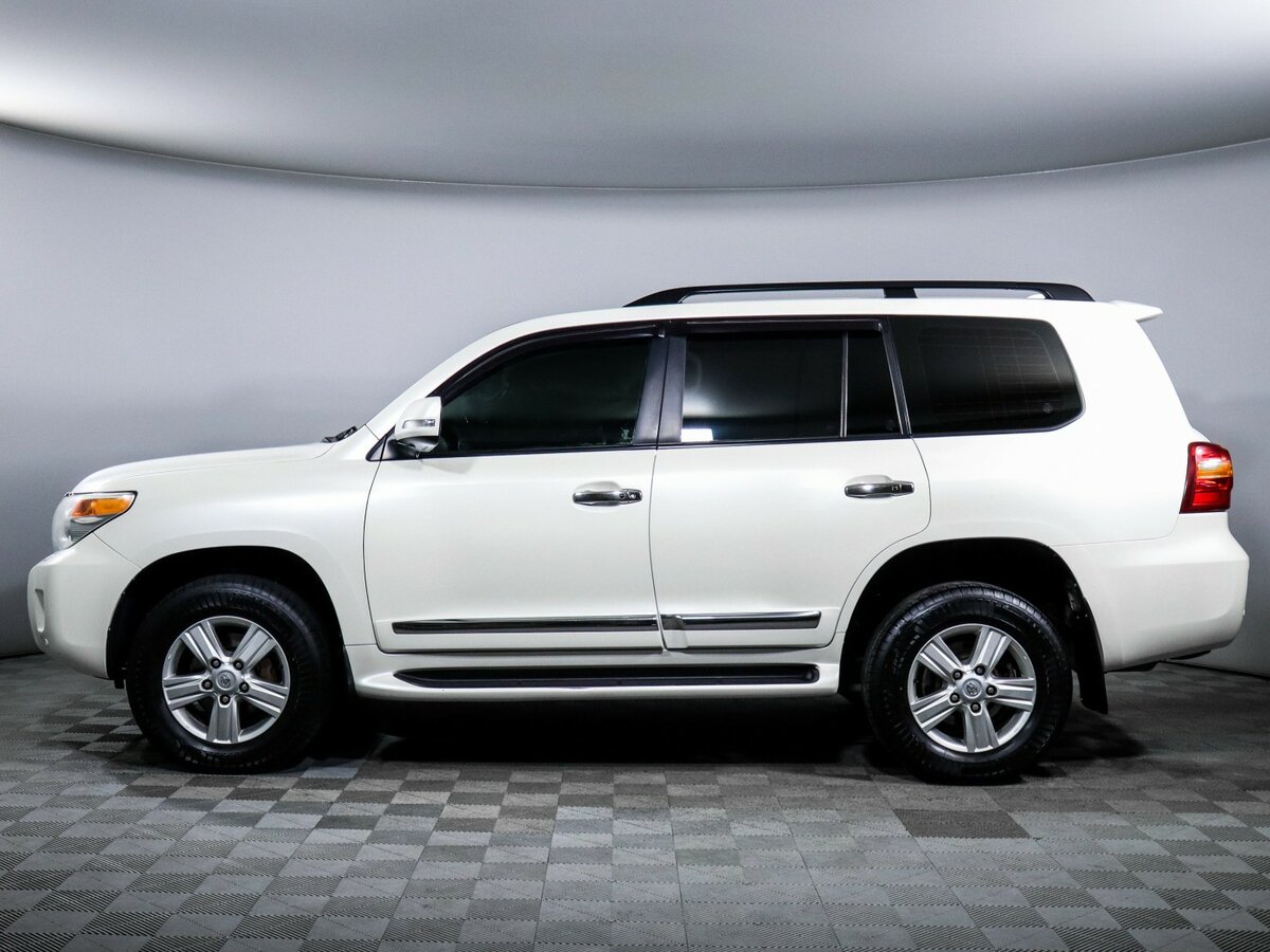 Купить Toyota Land Cruiser с пробегом. Фото: #7