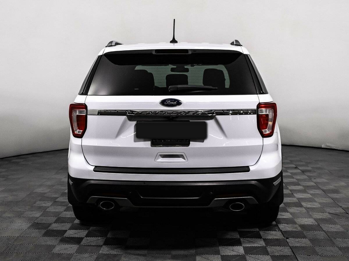 Купить Ford Explorer с пробегом. Фото: #5