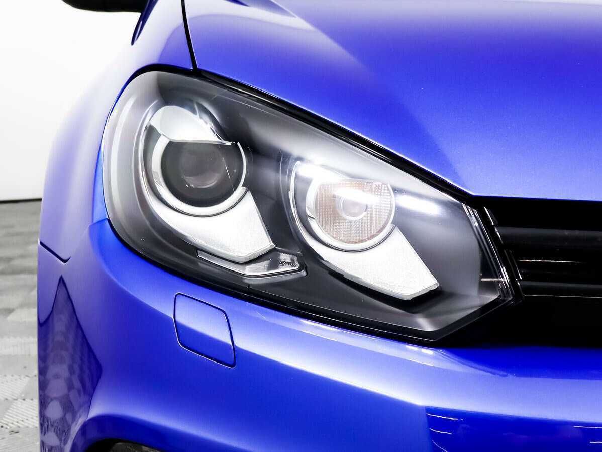 Купить Volkswagen Golf R с пробегом. Фото: #14