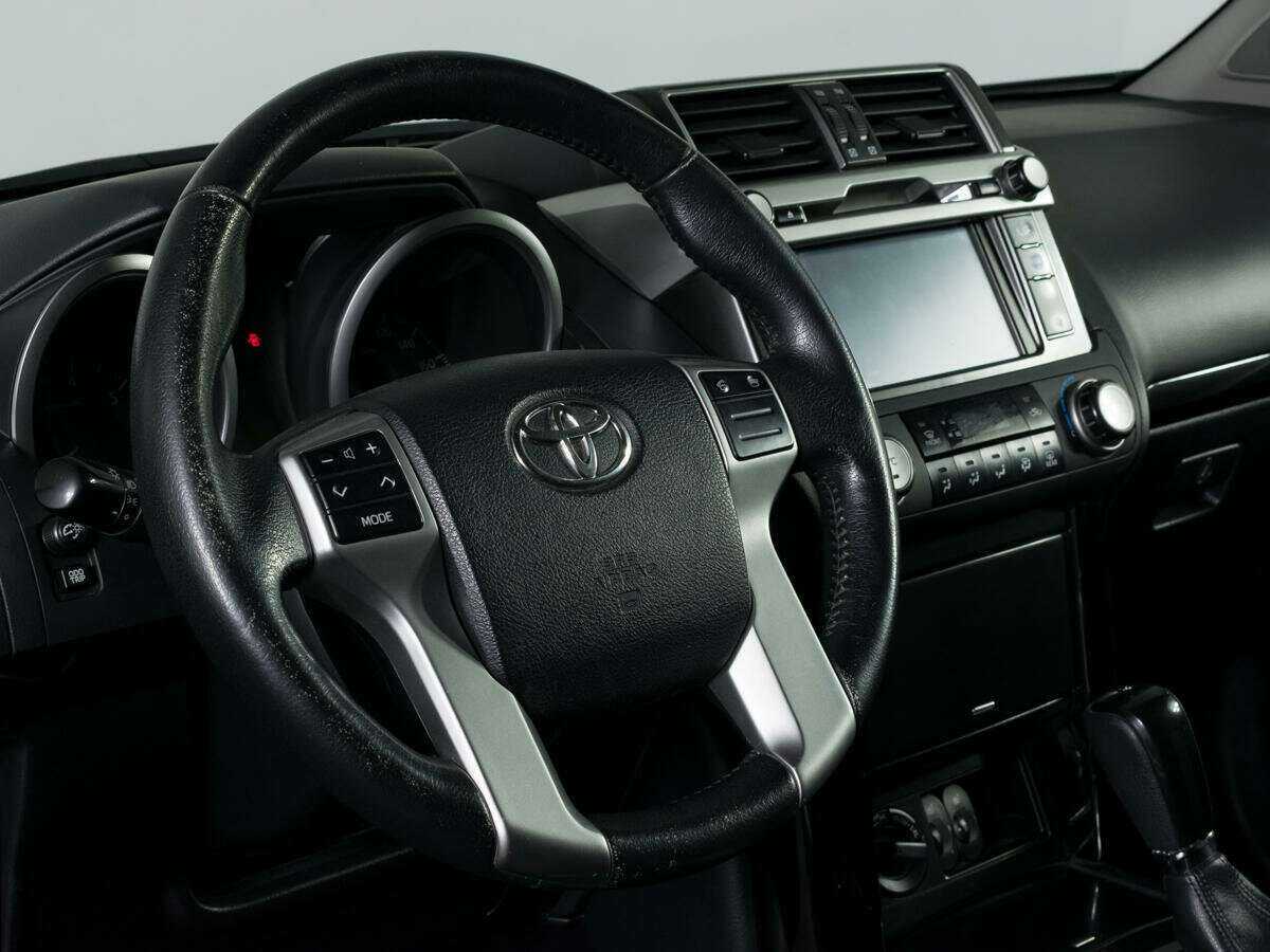 Купить Toyota Land Cruiser Prado с пробегом. Фото: #13