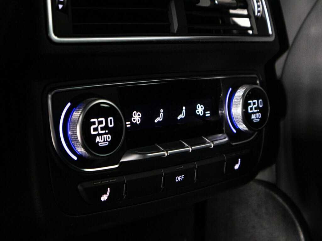 Купить Audi Q7 с пробегом. Фото: #17