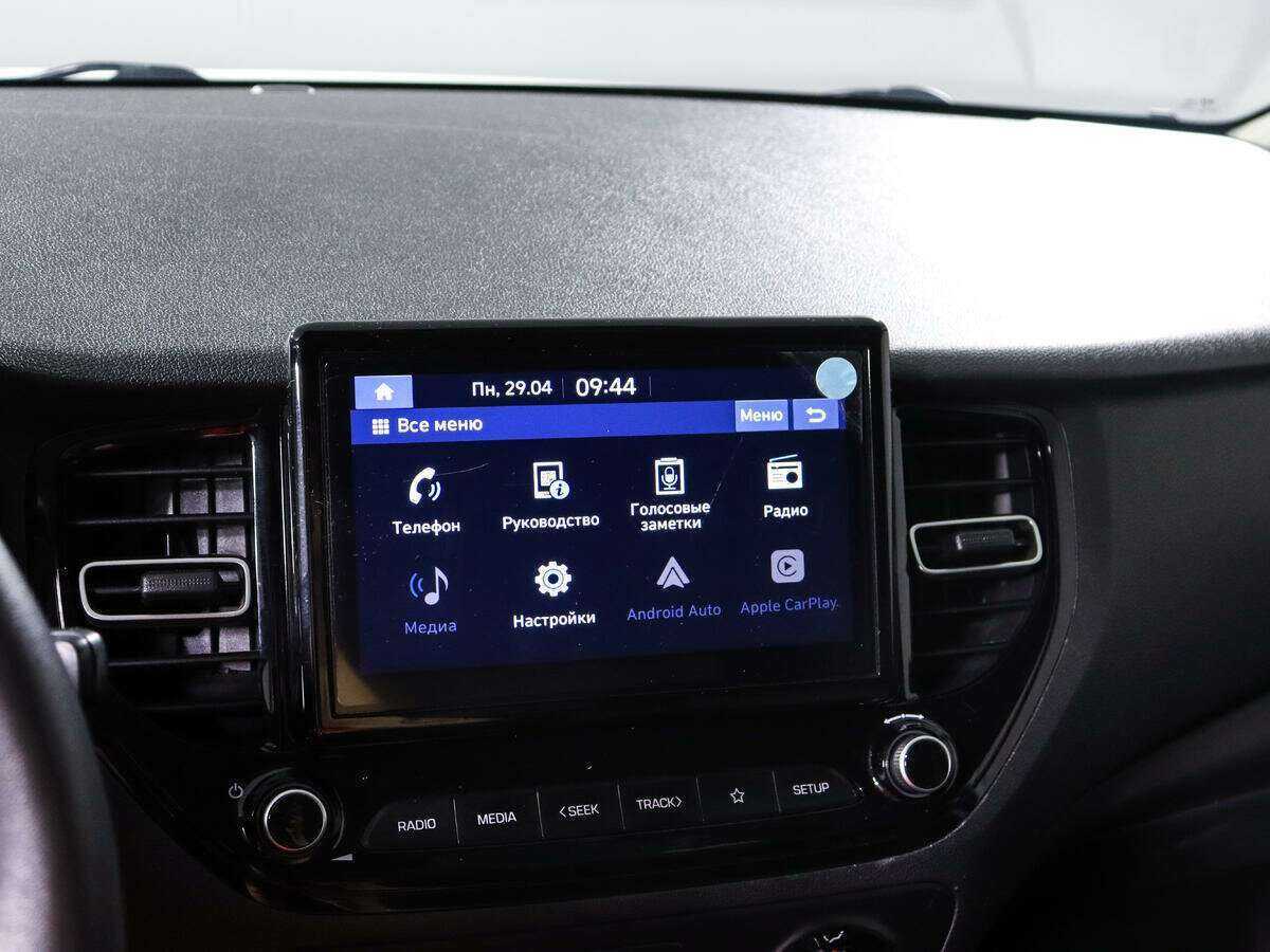 Купить Hyundai Solaris с пробегом. Фото: #14