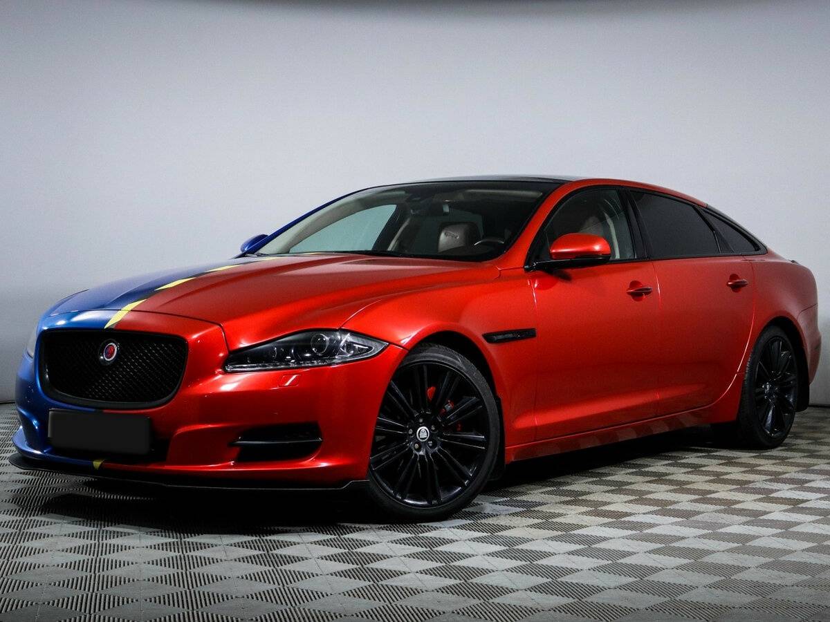 Купить Jaguar XJ с пробегом. Фото: #0