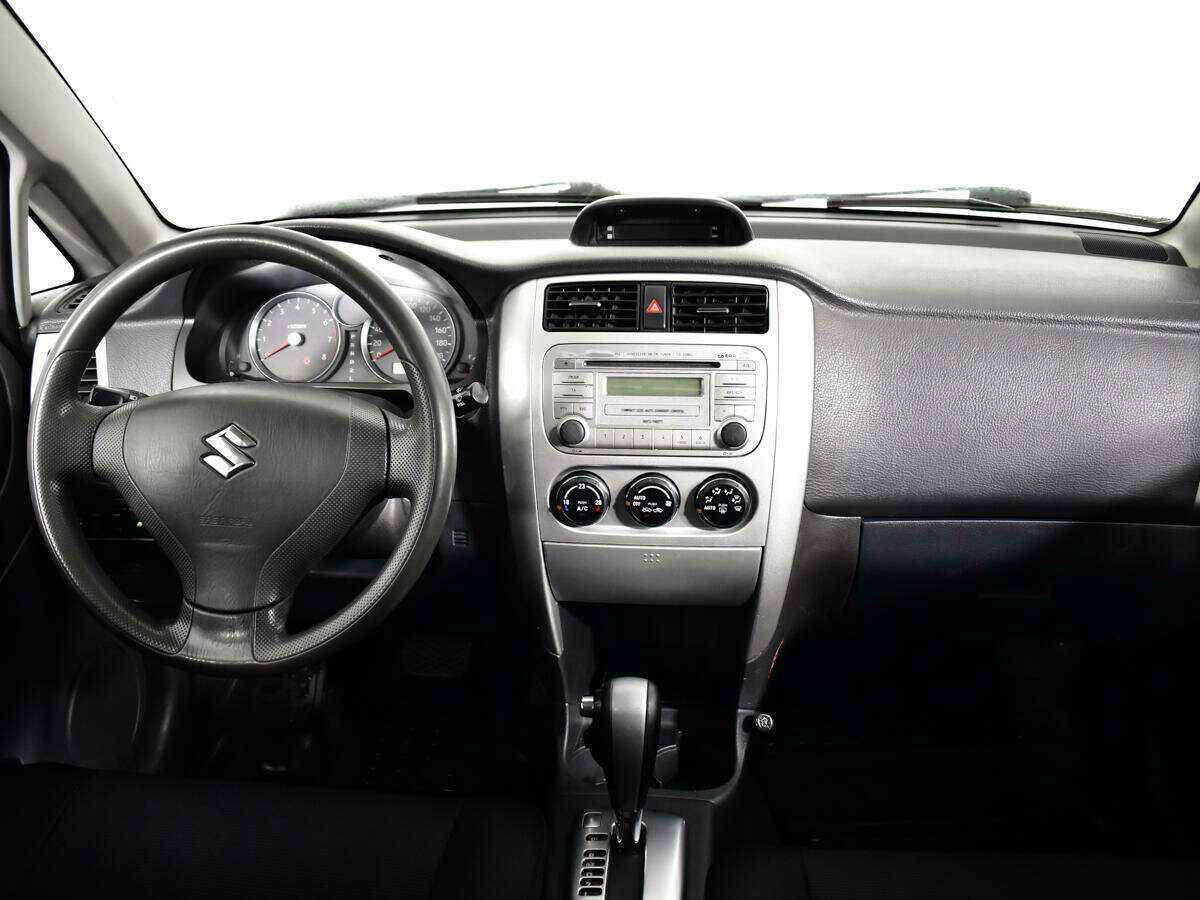 Купить Suzuki Liana с пробегом. Фото: #11