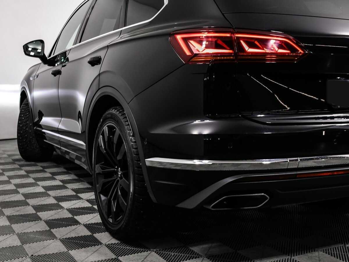 Купить Volkswagen Touareg с пробегом. Фото: #17