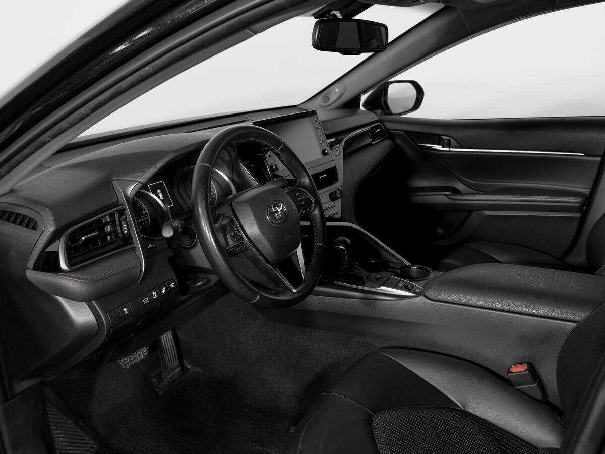 Купить Toyota Camry с пробегом. Фото: #14
