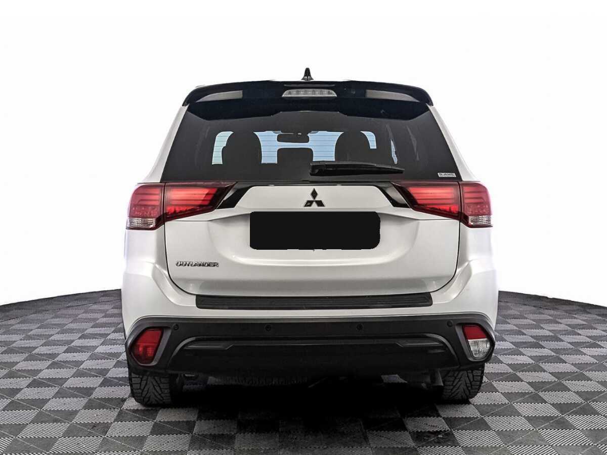 Купить Mitsubishi Outlander с пробегом. Фото: #5