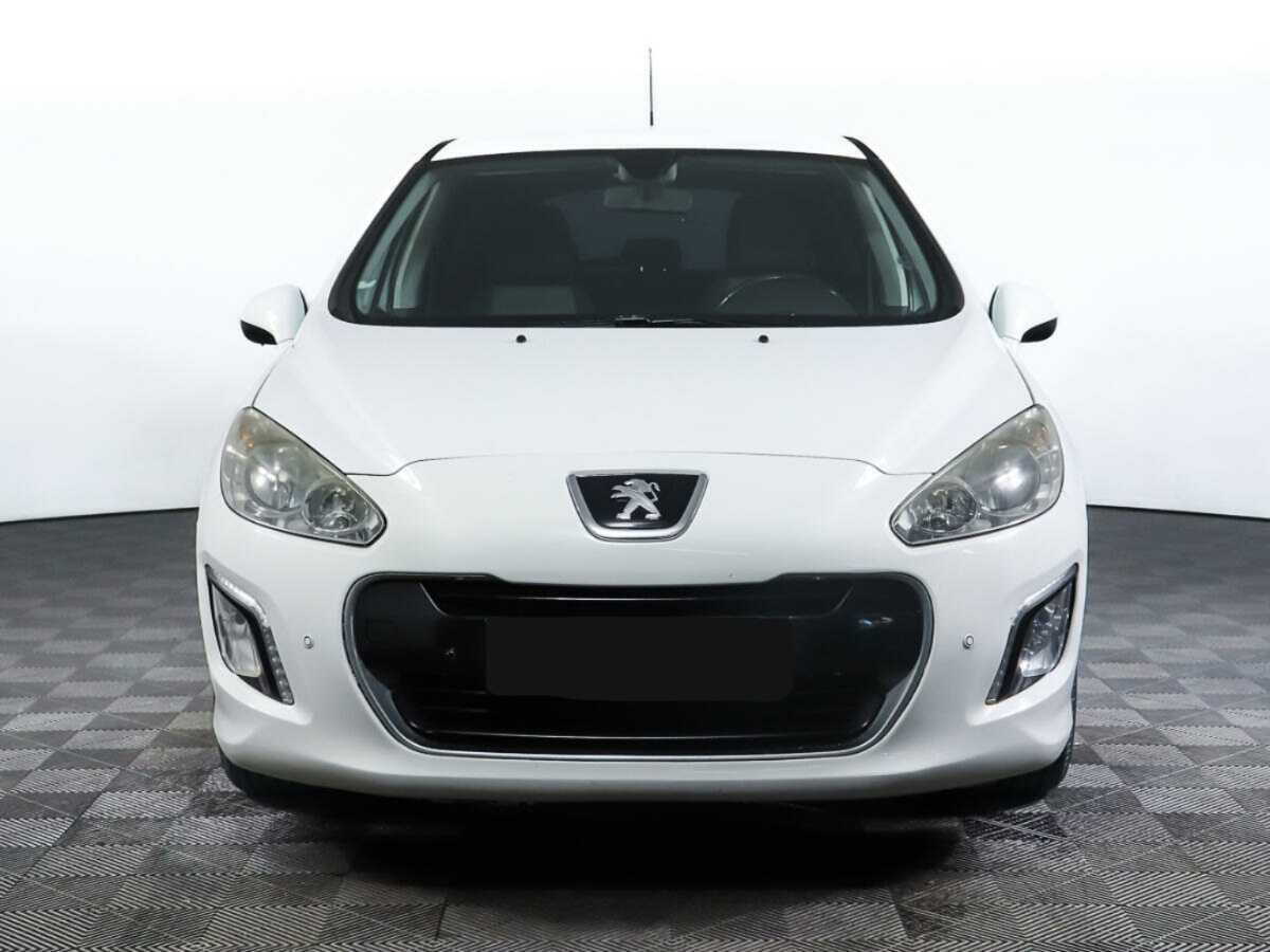 Купить Peugeot 308 с пробегом. Фото: #1