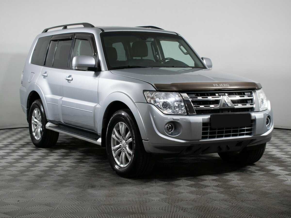 Купить Mitsubishi Pajero с пробегом. Фото: #2
