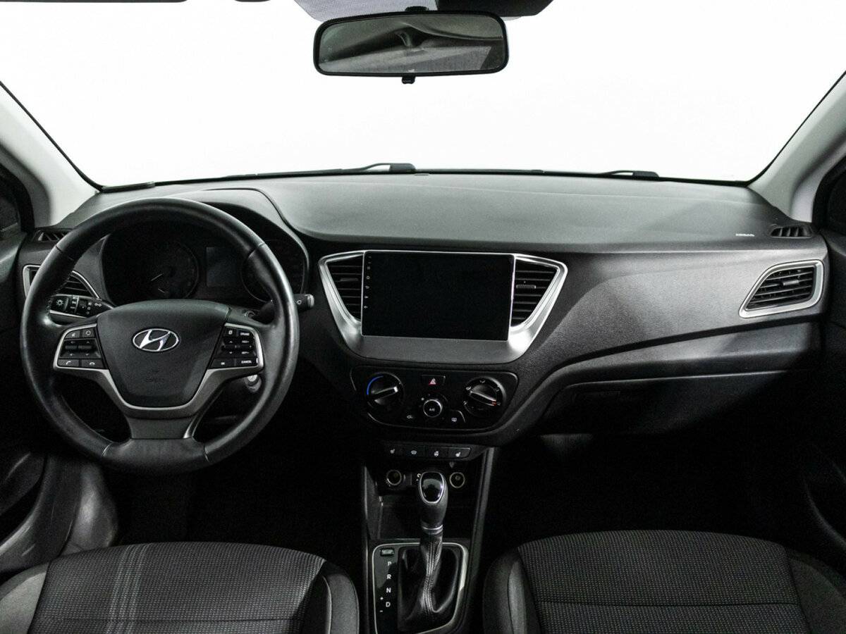 Купить Hyundai Solaris с пробегом. Фото: #12