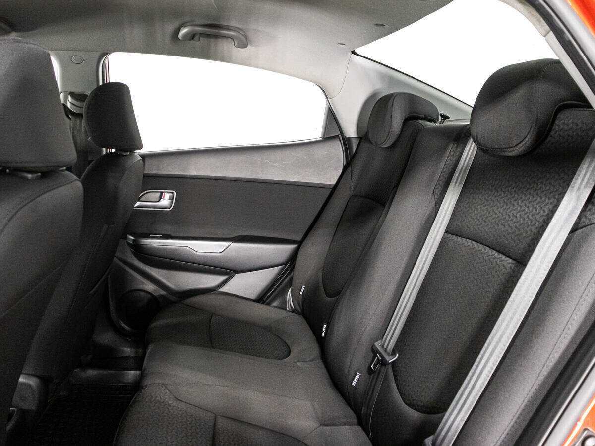 Купить Kia Rio с пробегом. Фото: #9