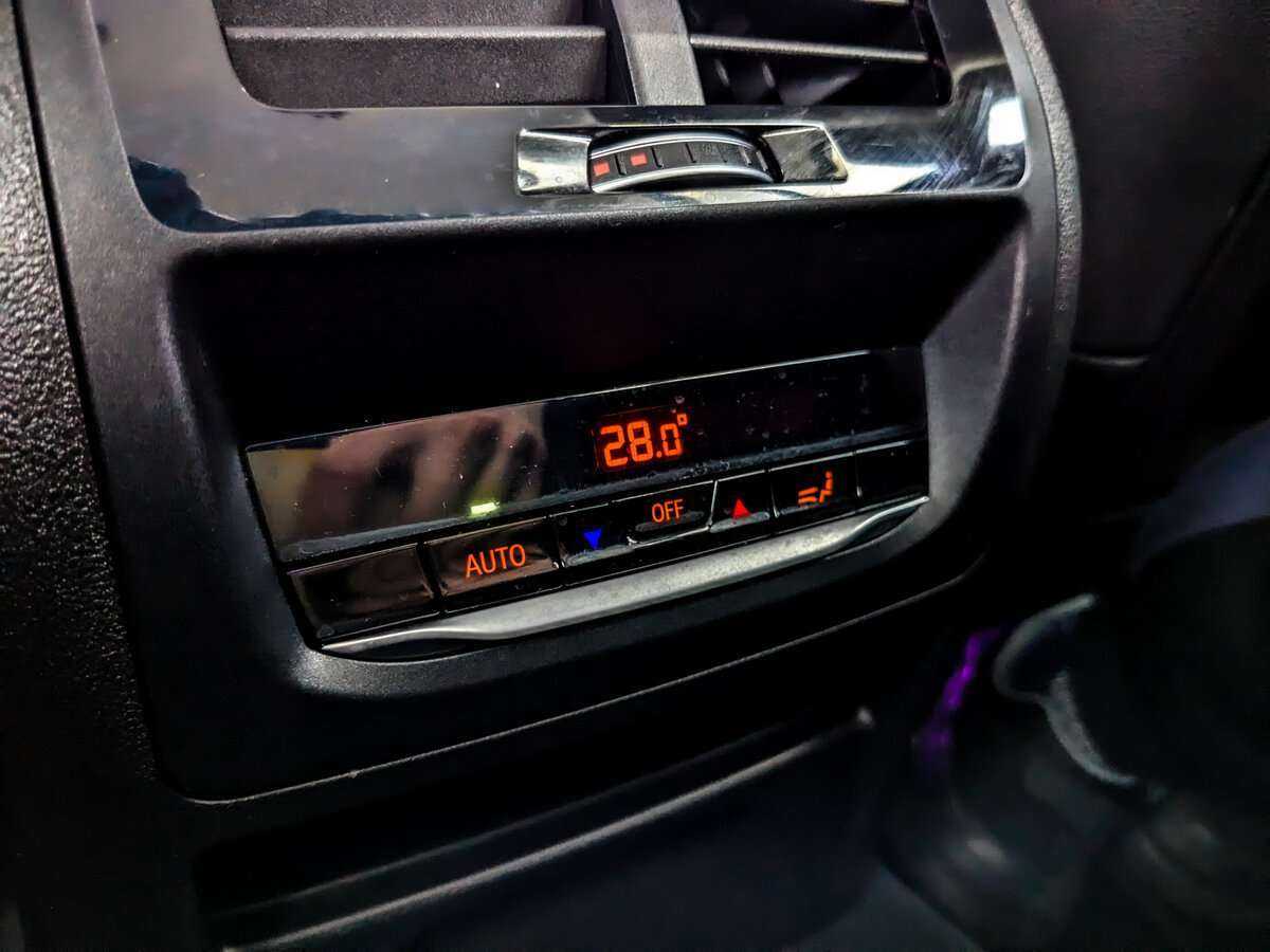 Купить BMW X3 с пробегом. Фото: #22