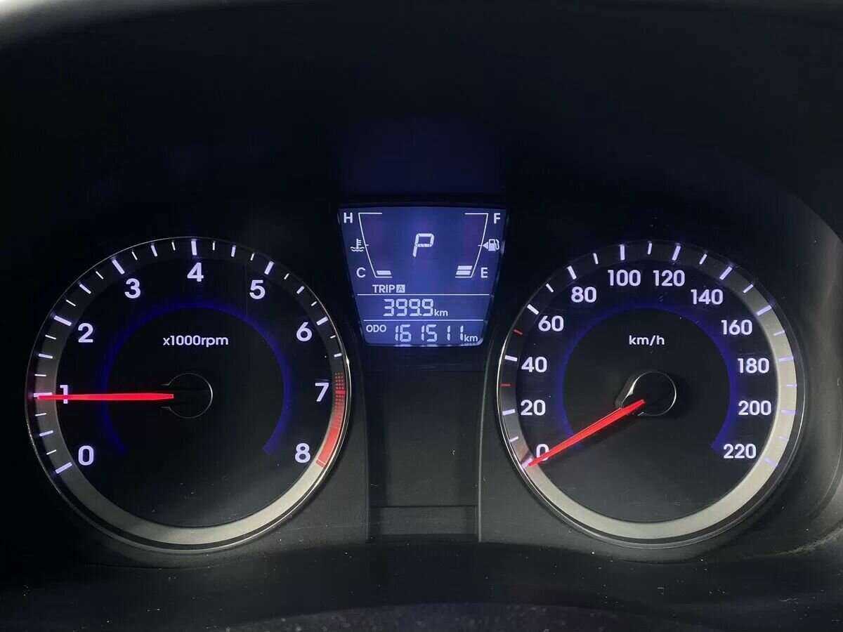 Купить Hyundai Solaris с пробегом. Фото: #14