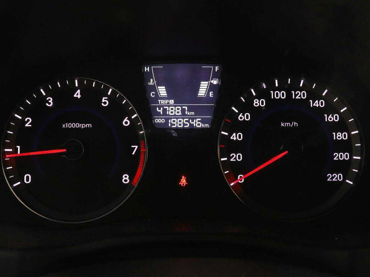Купить Hyundai Solaris с пробегом. Фото: #6