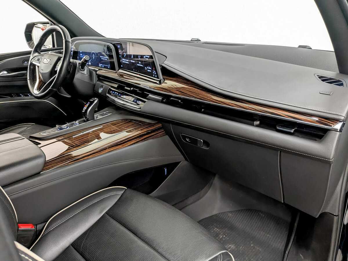 Купить Cadillac Escalade с пробегом. Фото: #10