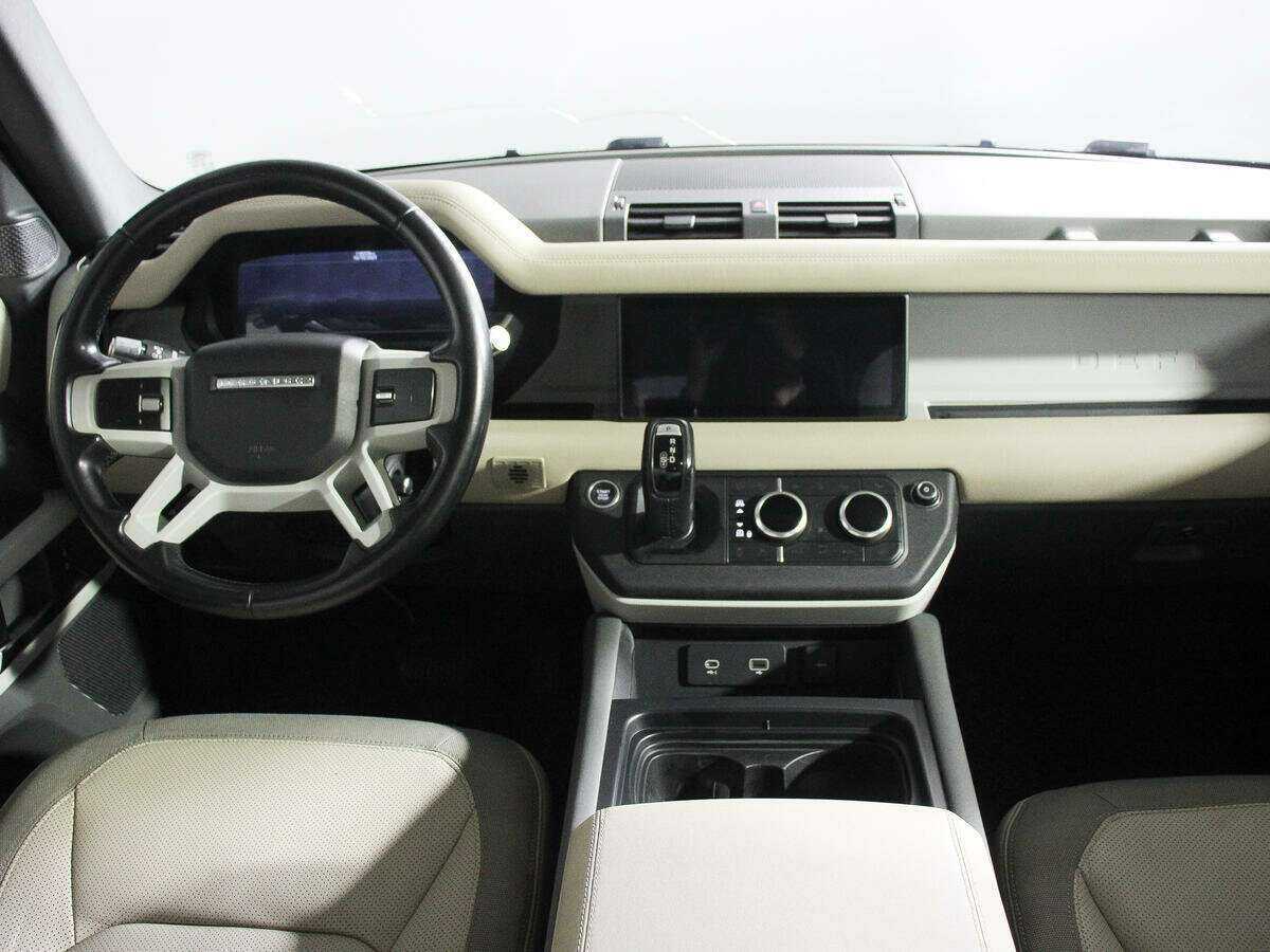 Купить Land Rover Defender с пробегом. Фото: #10