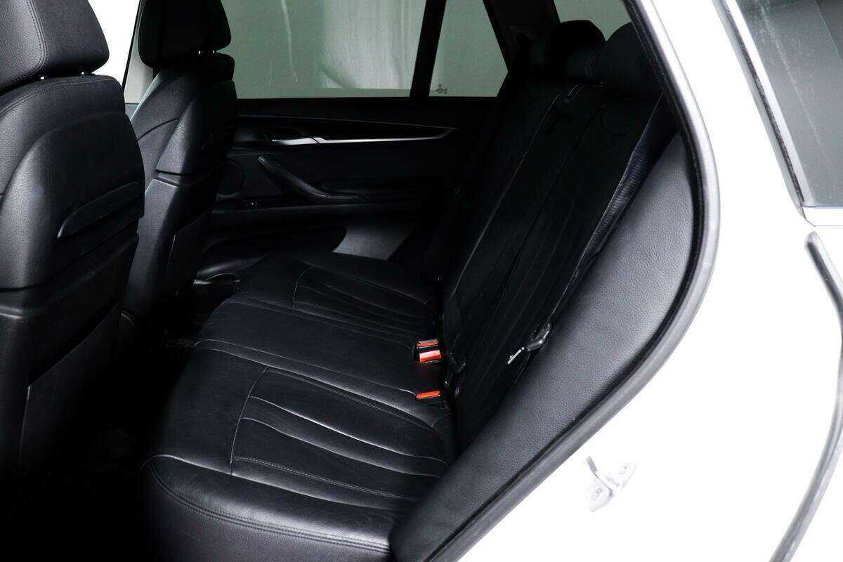 Купить BMW X5 с пробегом. Фото: #11