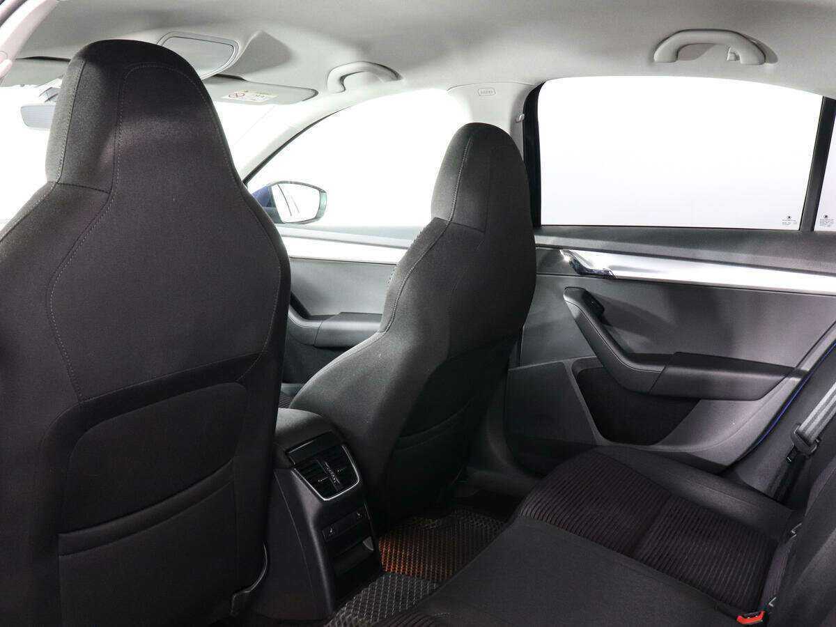 Купить Skoda Octavia с пробегом. Фото: #9