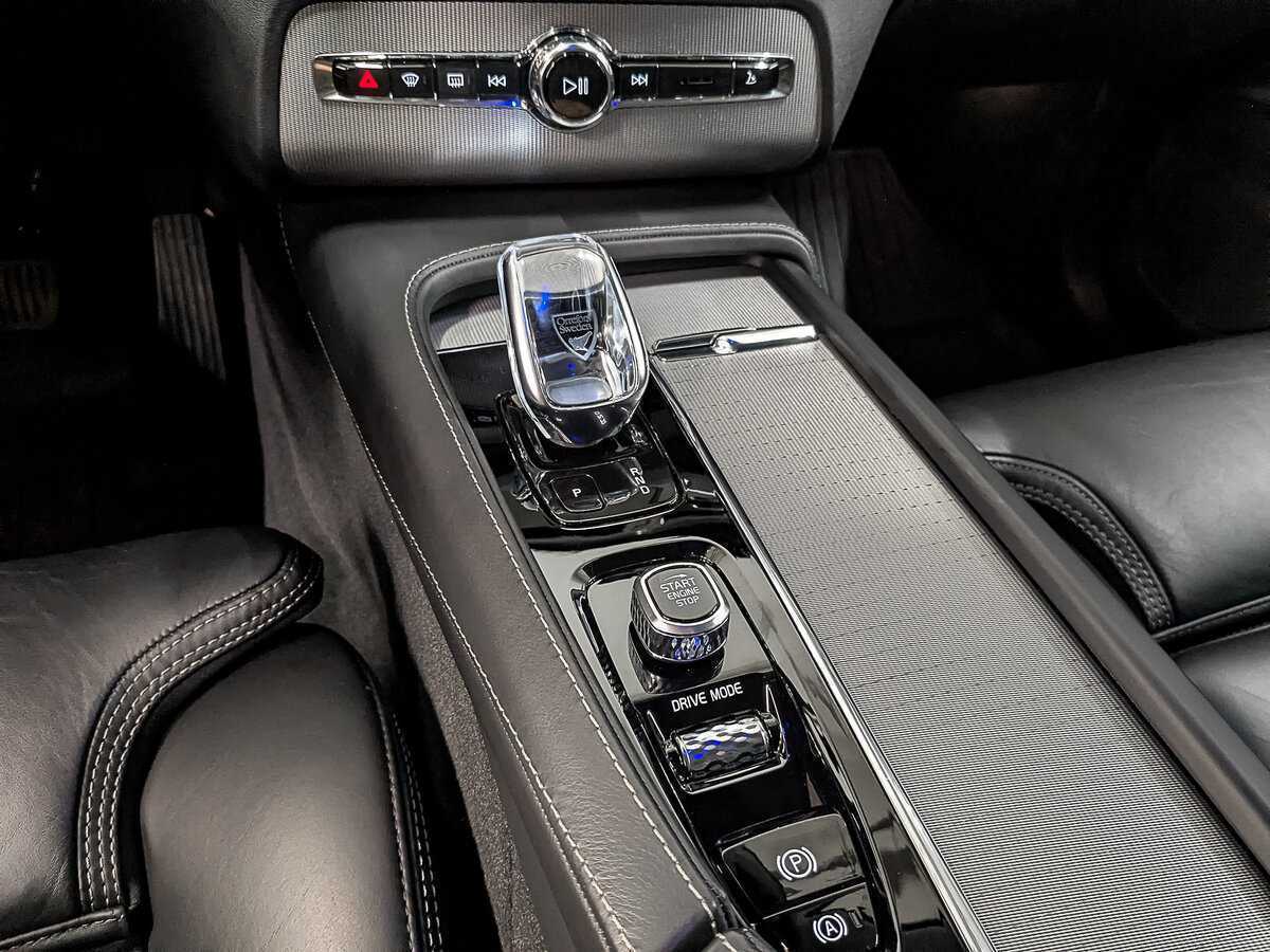 Купить Volvo XC90 с пробегом. Фото: #20