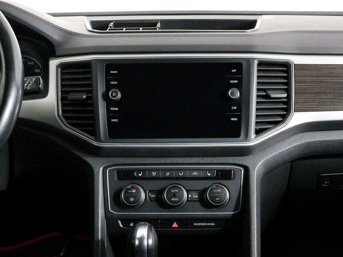 Купить Volkswagen Teramont с пробегом. Фото: #11