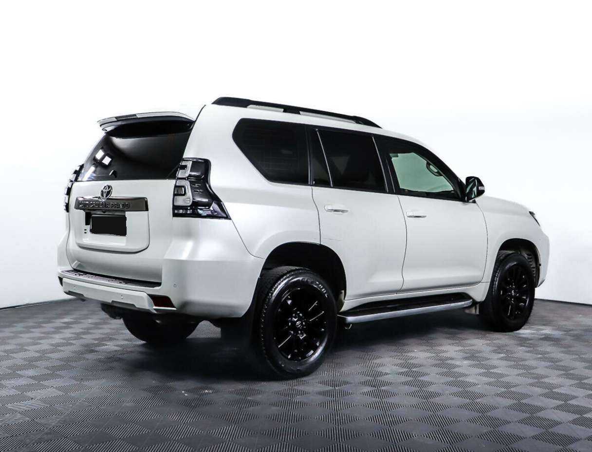 Купить Toyota Land Cruiser Prado с пробегом. Фото: #4
