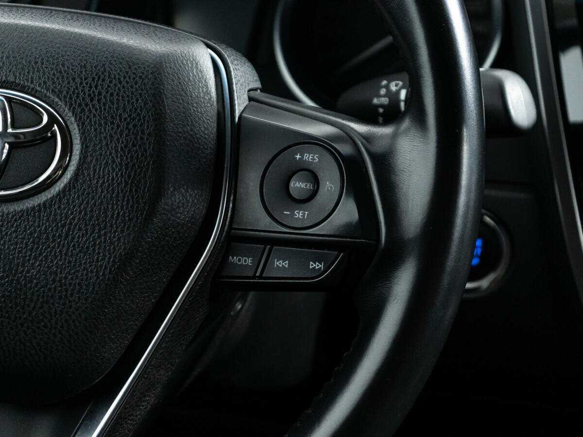 Купить Toyota Camry с пробегом. Фото: #17
