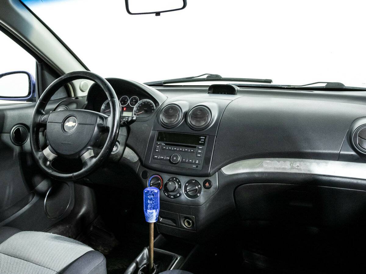 Купить Chevrolet Aveo с пробегом. Фото: #8