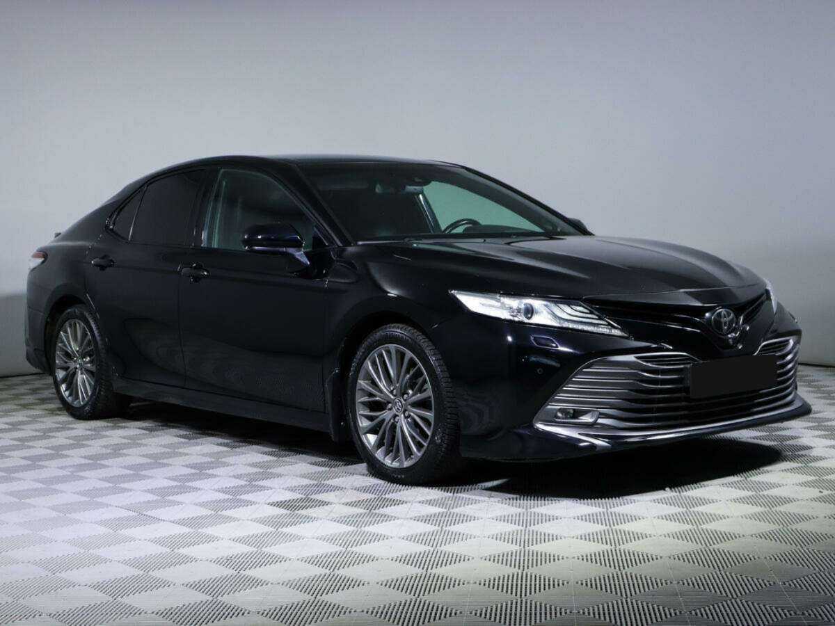Купить Toyota Camry с пробегом. Фото: #2