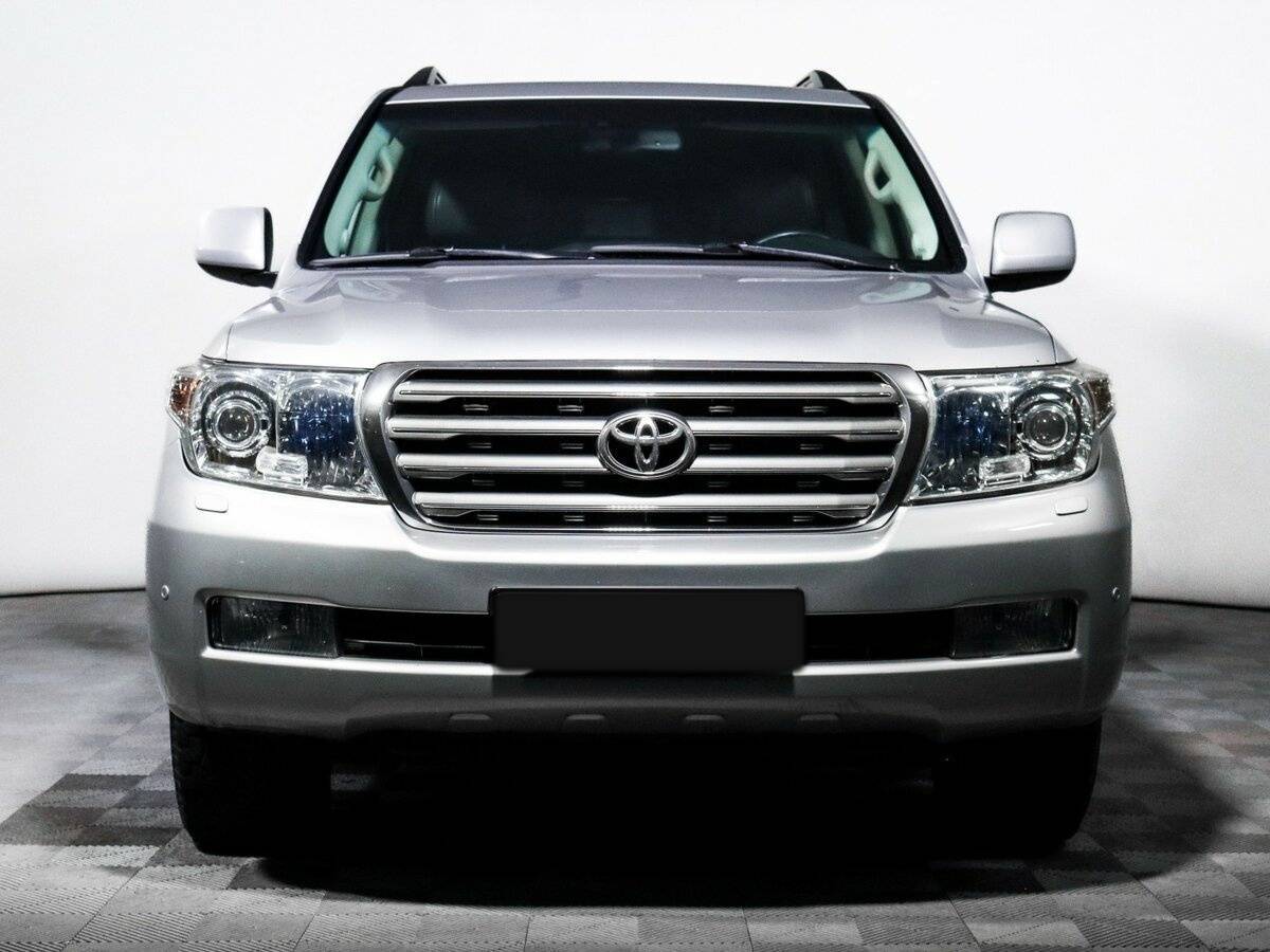 Купить Toyota Land Cruiser с пробегом. Фото: #1