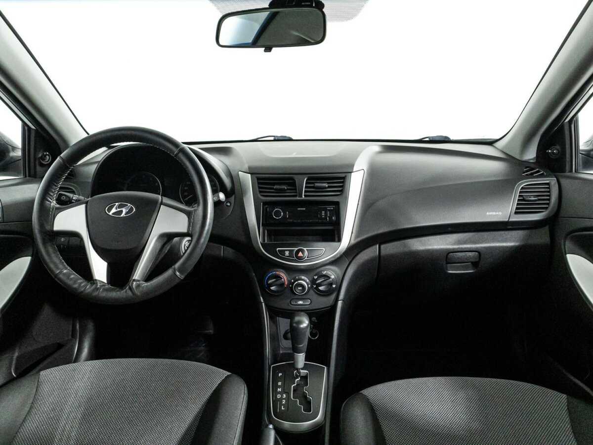 Купить Hyundai Solaris с пробегом. Фото: #12