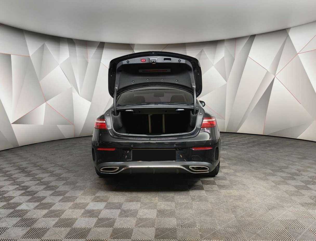 Купить Mercedes-Benz E-Класс с пробегом. Фото: #19