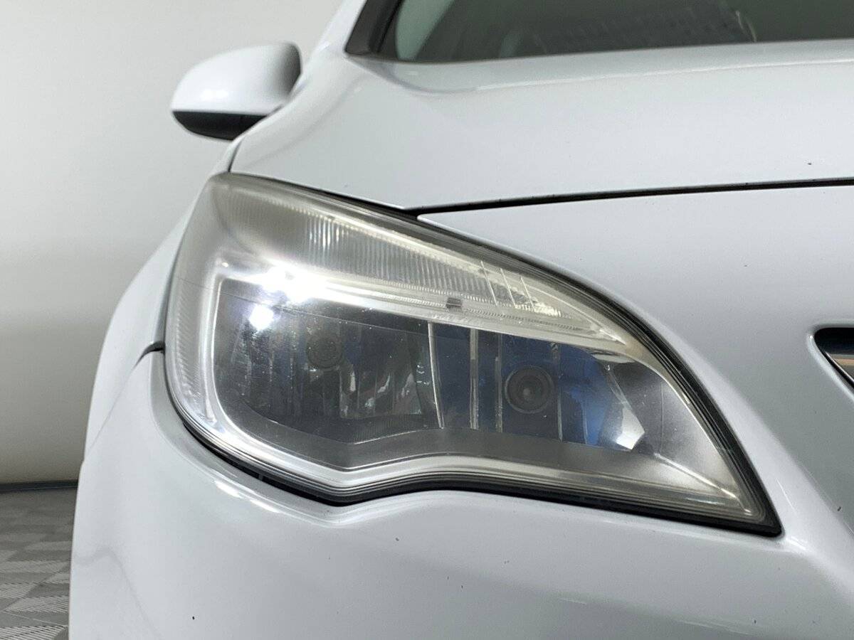 Купить Opel Astra с пробегом. Фото: #8