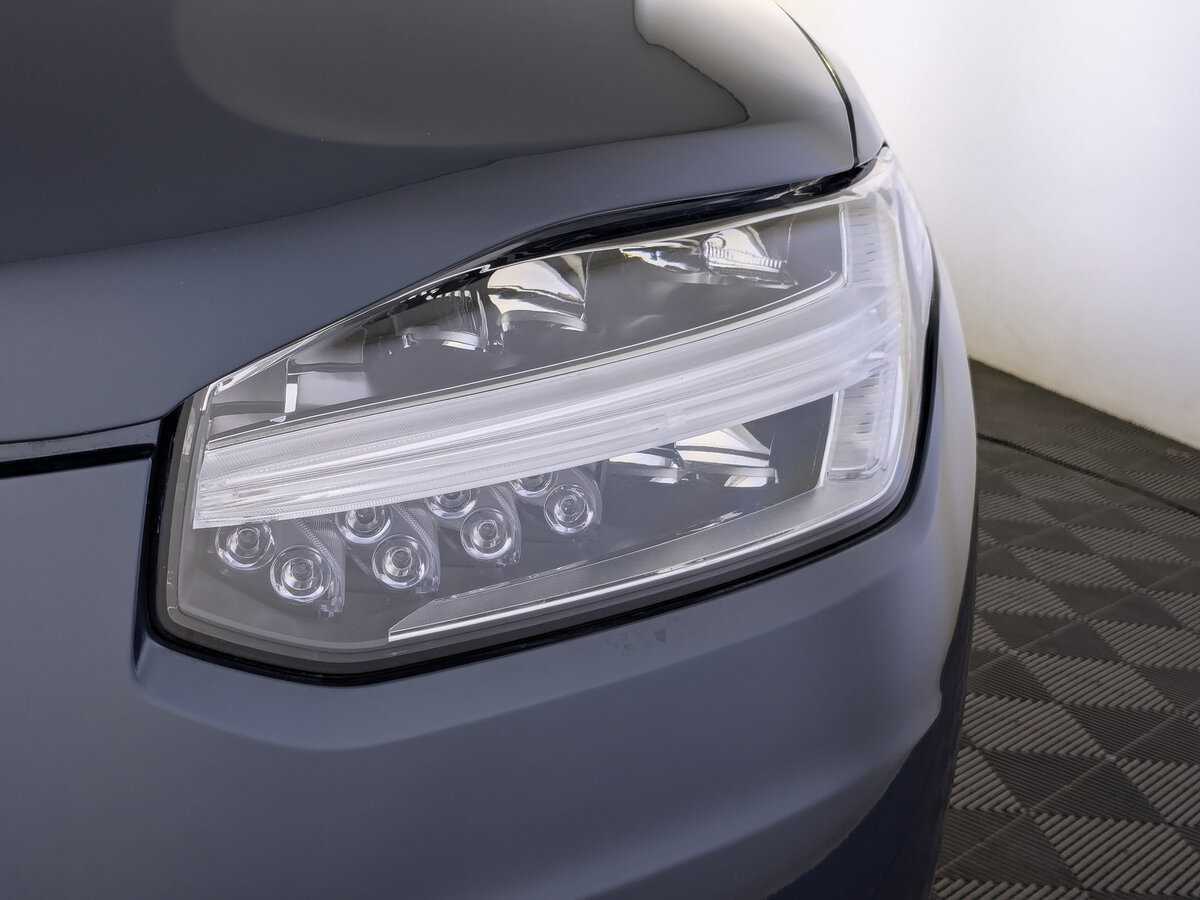 Купить Volvo XC90 с пробегом. Фото: #10