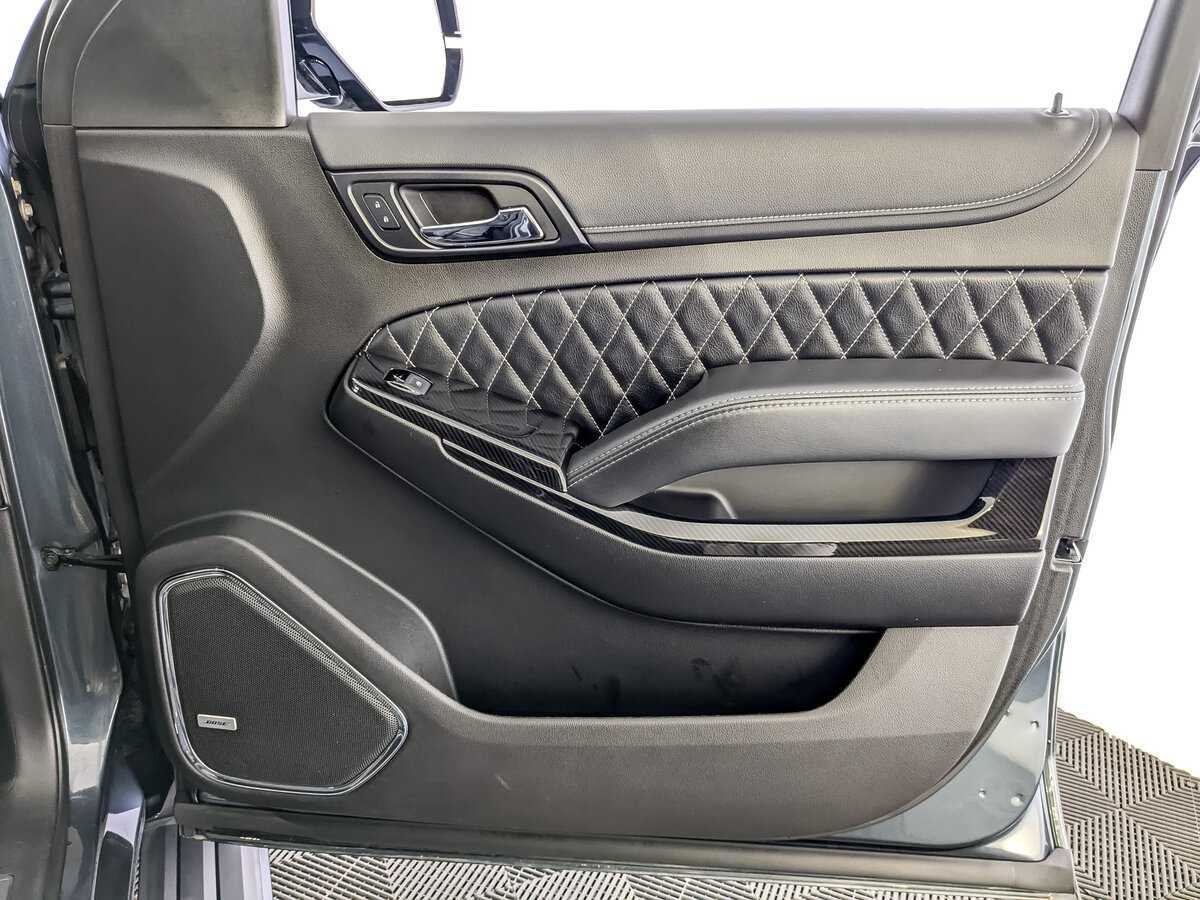 Купить Chevrolet Tahoe с пробегом. Фото: #21
