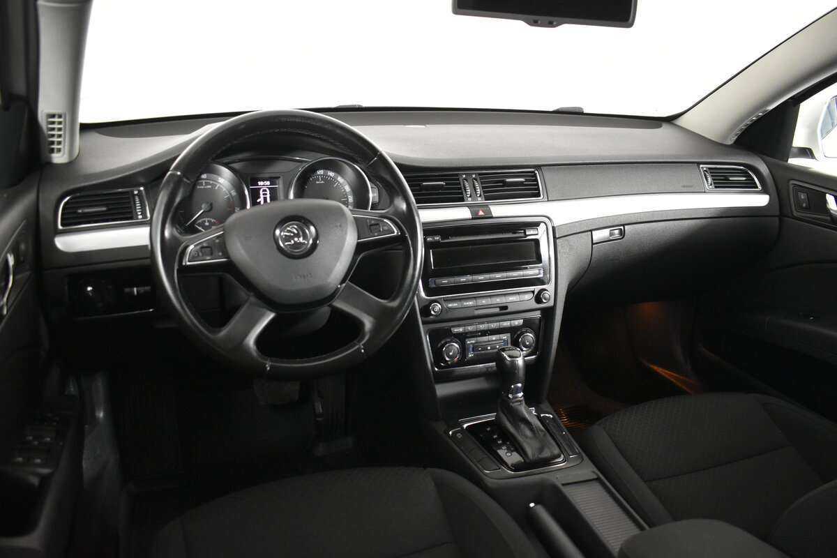 Купить Skoda Superb с пробегом. Фото: #5