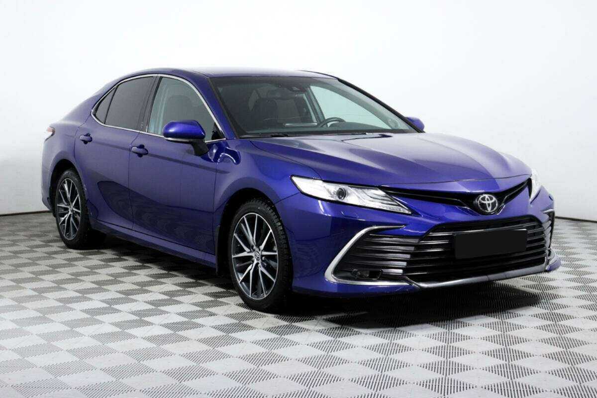 Купить Toyota Camry с пробегом. Фото: #2